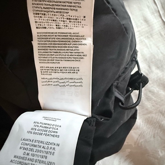 Versace down jacket 36 - Picture 7 of 11